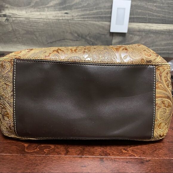 Relic by Fossil Brown and Tan Paisley Embossed Vegan Leather Purse Handbag - Picture 13 of 14